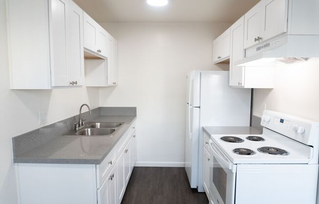 2720 Broadway