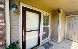 2 Bedroom 2 1/2 Bathroom Condo - With Swimming Pool Access!!!