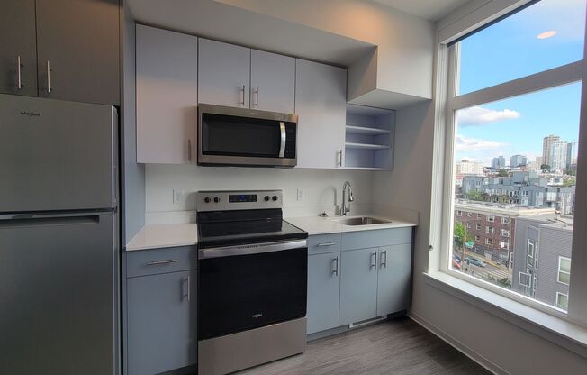 Studio, 1 bath, 257 sqft, $1,375, Unit 624