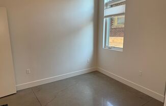 1 bed, 1 bath, 420 sqft, $1,400, Unit 105