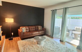 2 beds, 1.5 baths, $1,900