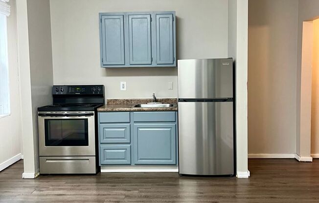2 beds, 1 bath, 550 sqft, $1,245, Unit 22