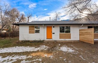 PRELEASE Fully updated 2 Bed 1 Bath Near CU