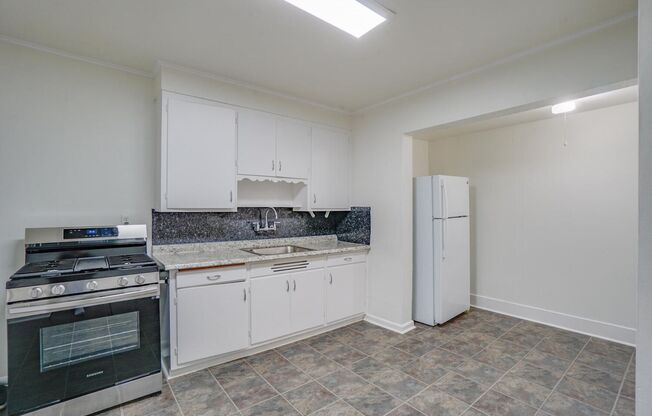 1 bed, 1 bath, 585 sqft, $1,175, Unit 2