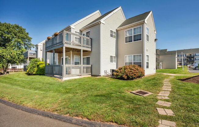 2 beds, 1 bath, 1,024 sqft, $2,245, Unit 10-19