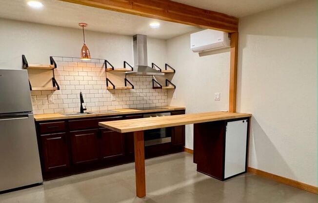 Charming 1BR in Convenient Eugene Location!