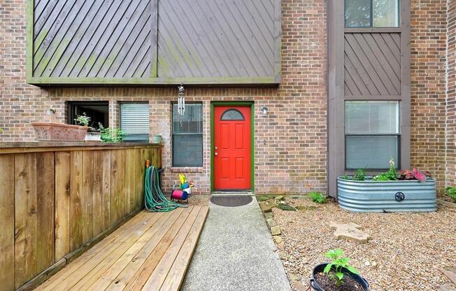 42 WILLOWWOOD CIR