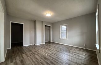 3 beds, 1 bath, $1,195