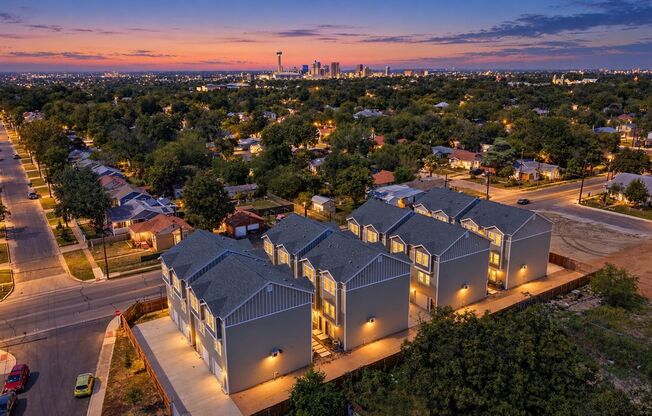 Brand-New 3-Story Modern Townhome Near Downtown & Southtown