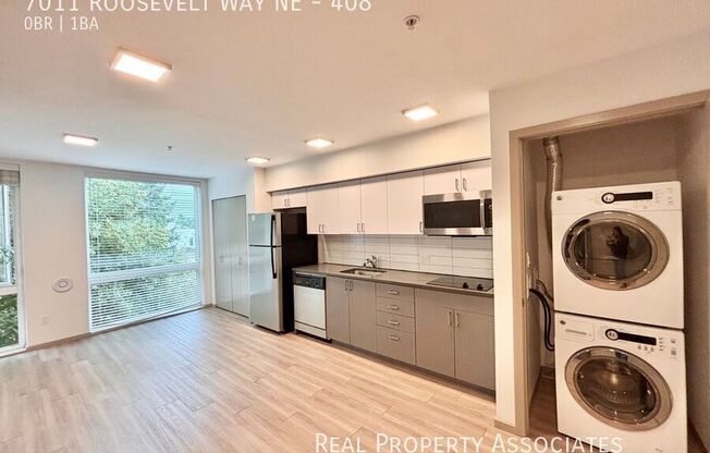 7011 Roosevelt Way NE