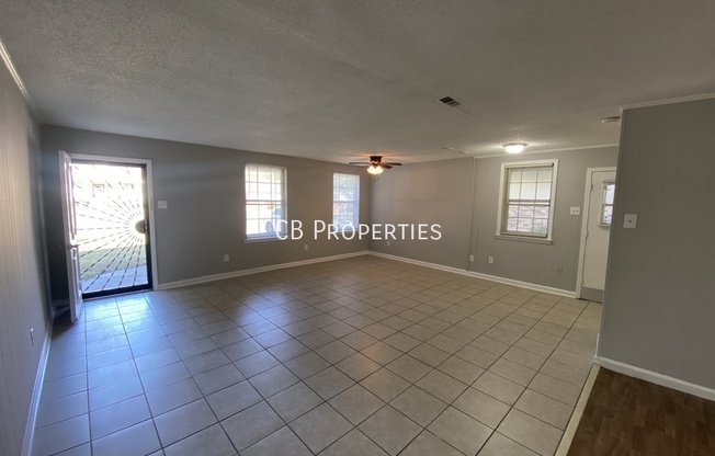 5027 SIMSBURY DR