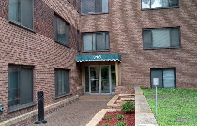 1 bed, 1 bath, 486 sqft, $1,170, Unit 316-311