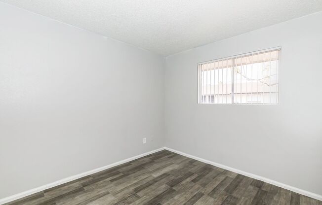 2 beds, 2 baths, 1,040 sqft, $1,445, Unit 4323-02