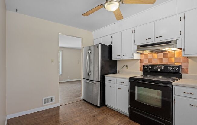Rare Aurora 5 bedroom home