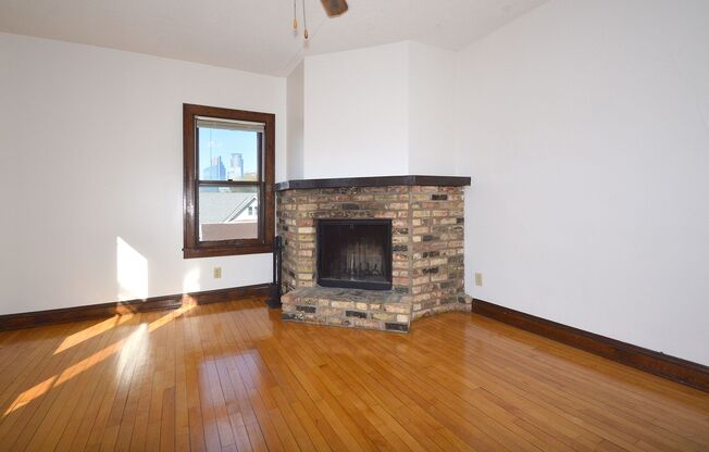 1 bed, 1 bath, 410 sqft, $955, Unit 19 - 301