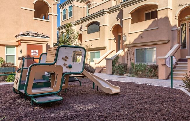 Chula Vista - Adorable 3 Bedroom 3 Bath Townhome