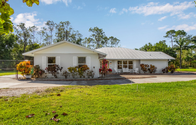 2950 COACH HOUSE LN