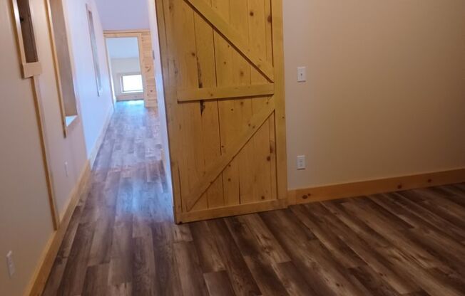 1 bed, 1 bath, 800 sqft, $895, Unit 7