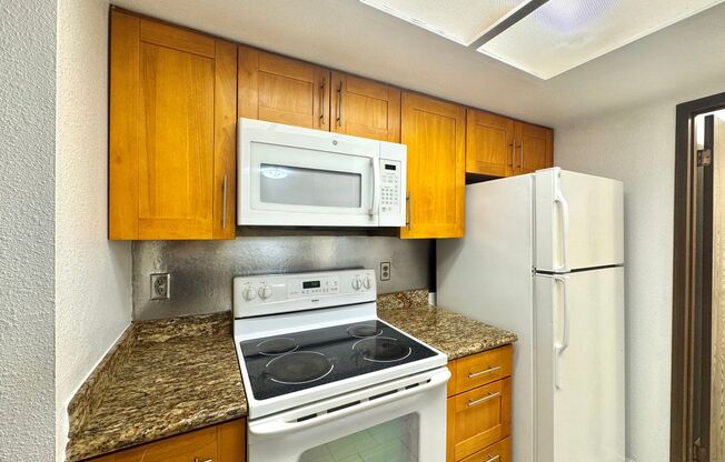 Beautiful Ground-Floor Condo Near Microsoft