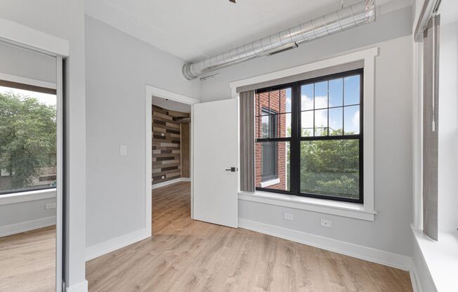 3 beds, 1 bath, 724 sqft, $2,600, Unit 314
