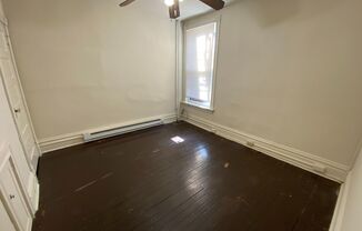 1 bed, 1 bath, $925, Unit 4