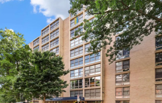 1260 21ST ST NW #201