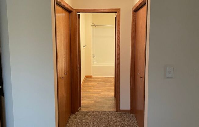 1 bed, 1 bath, 805 sqft, $1,480, Unit 931-106