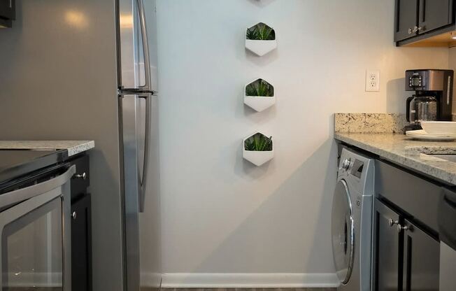 Well Equipped Kitchen at Gramercy on Garfield, Cincinnati, Ohio