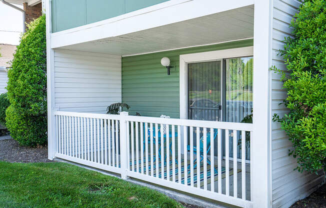 Large Fenced In Patio