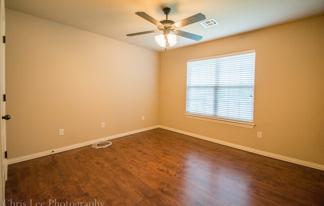 3 beds, 2 baths, $1,800