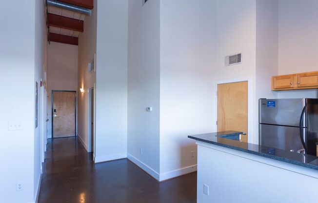 2 beds, 2 baths, 900 sqft, $1,839, Unit 306
