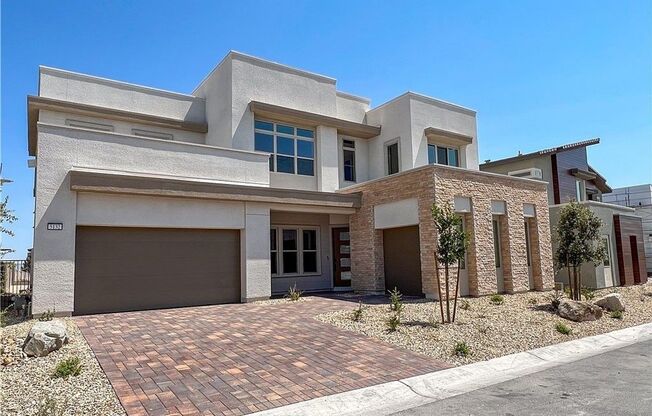 STUNNING BRAND NEW BUILD! 5 BED / 6 BATH, STRIP VIEWS, WITH POOL COMING SOON!