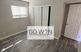 2 beds, 1 bath, 700 sqft, $1,300