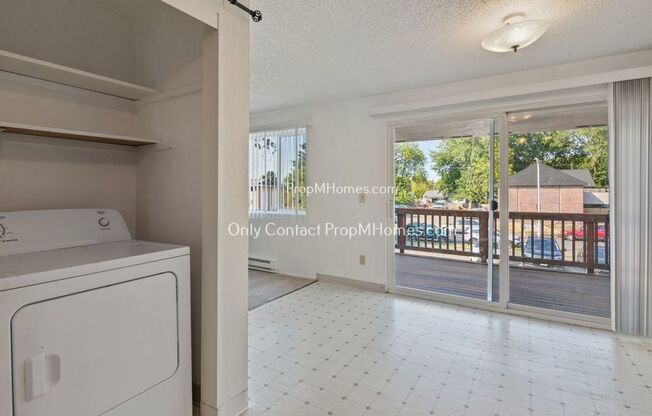 2 beds, 1 bath, $1,549, Unit 3350 SW 126th Avenue - Unit 11