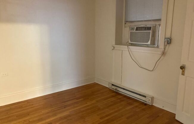 1 bed, 1 bath, 450 sqft, $1,249, Unit 107-GA