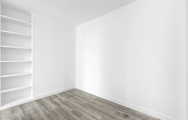 1 bed, 1 bath, $3,850, Unit 4D