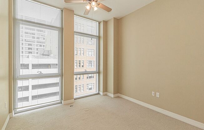 Live in the Heart of Downtown Fort Worth!