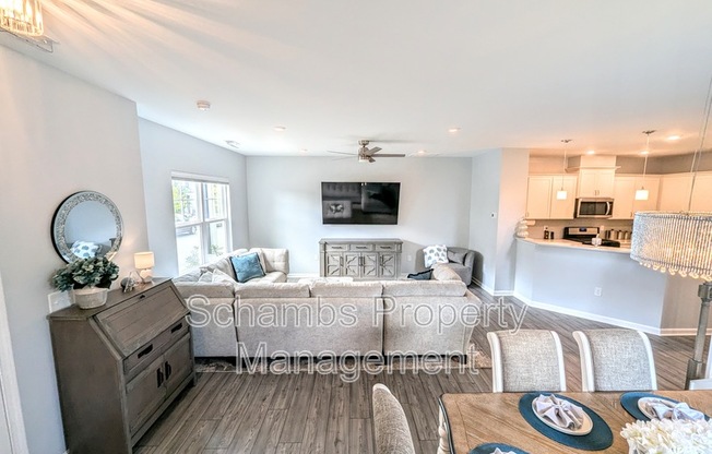 5723 KALAMATA DR