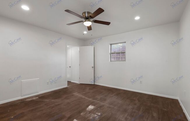 1 bed, 1 bath, $1,000