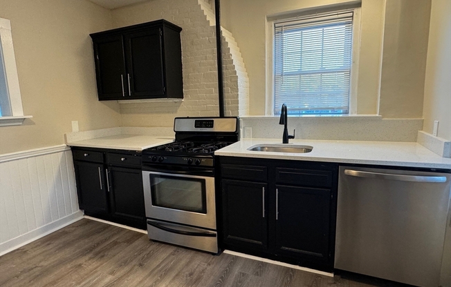 2 beds, 1 bath, 800 sqft, $2,349, Unit 3