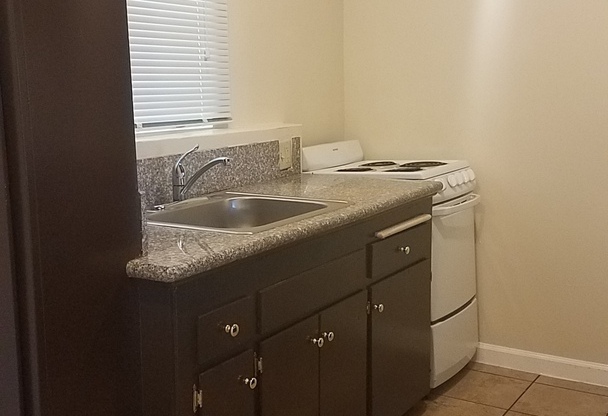 1 bed, 1 bath, 541 sqft, $1,645, Unit 1910-104