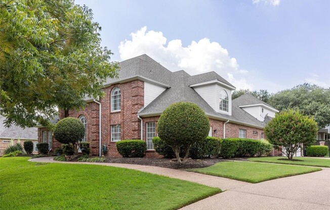1402 PECOS DR