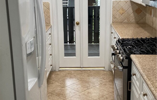 2 beds, 2 baths, 982 sqft, $2,950, Unit 278