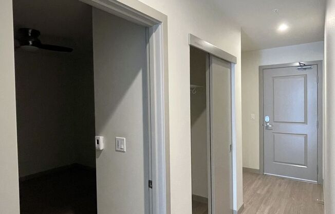 1 bed, 1 bath, 696 sqft, $1,825, Unit 610