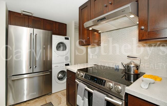 Studio, 1 bath, $2,500