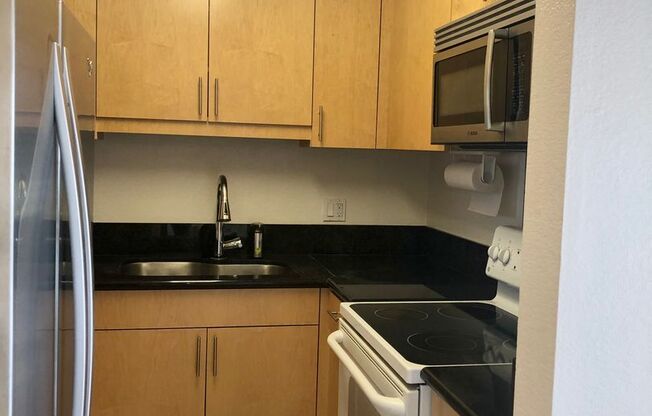 2 beds, 2 baths, $2,695, Unit # 705