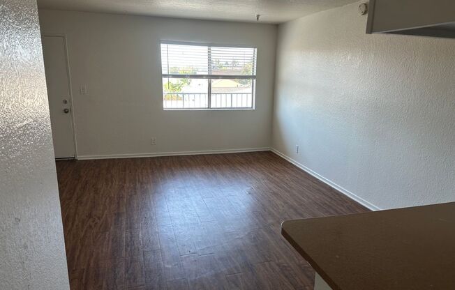 13714 KORNBLUM AVE