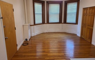 907 Beacon St # 15