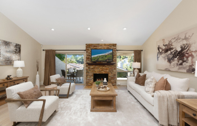 2085 SAN NICHOLAS