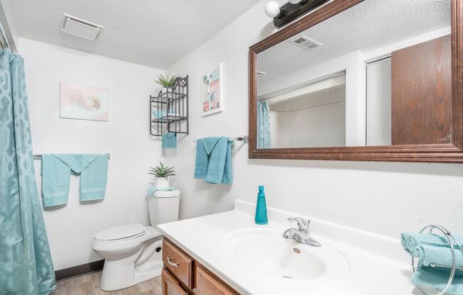 2 beds, 1 bath, 799 sqft, $1,045